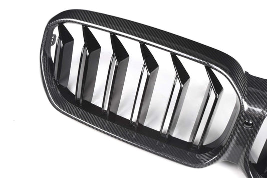 BMW M5 M5C F90 LCI 2021 2022 2023 2024 & 5 Series M550 540 G30 G31 LCI 2021 2022 2023 with Aftermarket Parts - Dual Slat Front Kidney Grill Pre-preg Carbon Fiber from Aero Republic