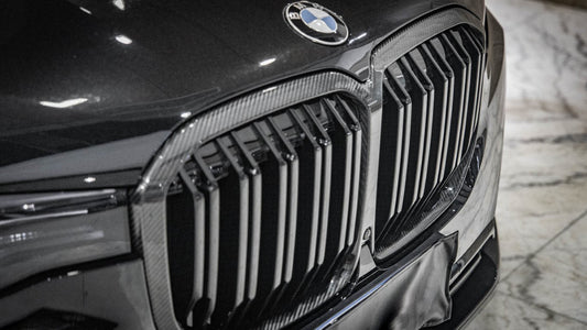 BMW X7 M50i xDrive50i G07 Pre-LCI 2019 2020 2021 2022 with Aftermarket Parts - Dual Slat Front Kidney Grill Pre-preg Carbon Fiber from Aero Republic