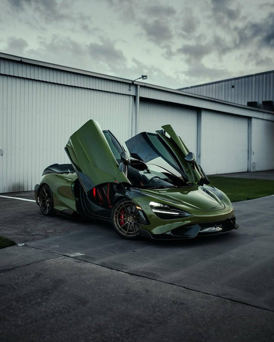 McLaren 720S 2018 2019 2020 2021 2022 2023 with Aftermarket Parts - 765LT Rear Engine Cover Pre-preg Carbon Fiber / FRP from Aero Republic