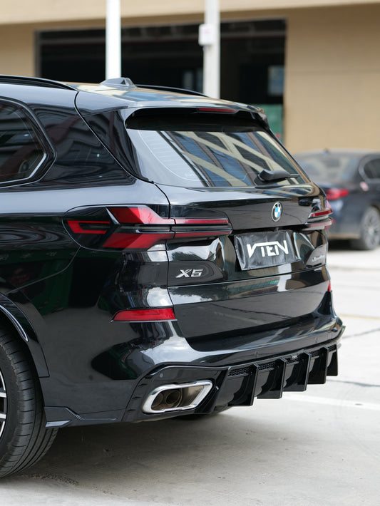 Upgrade Your BMW X5 G05 M50i X/S Drive 40i (with M-Package) (Fits Both Pre-LCI & LCI)2019-ON with VTEN's Aftermarket Parts - Rear Diffuser & Canards PP. A complete transformation of style and performance.