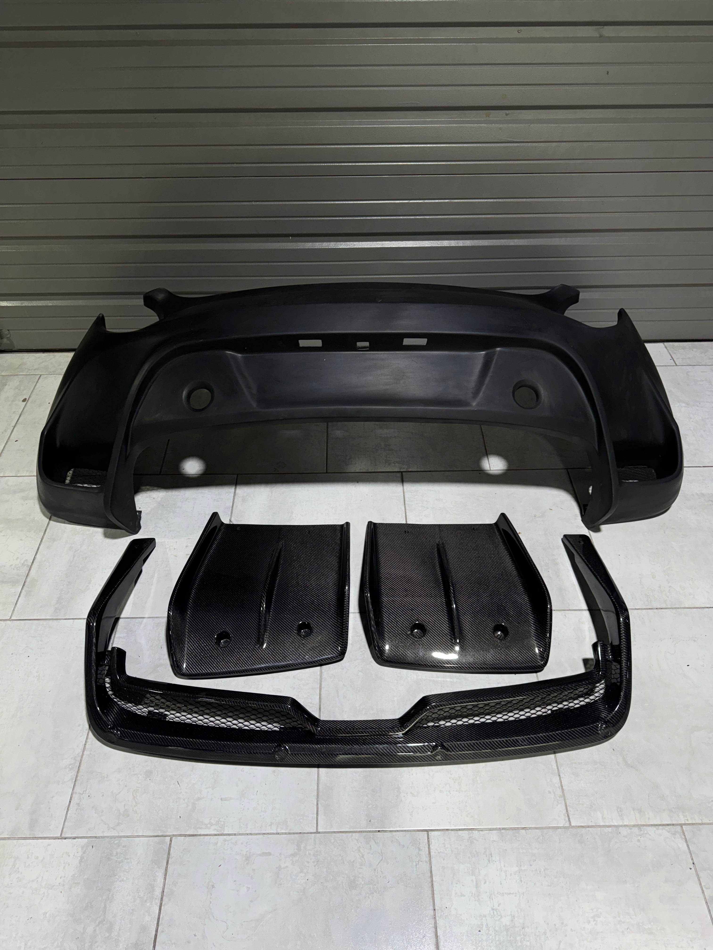 Lotus Evora 2018 2019 2020 2021 with Aftermarket Parts - Front Bumper & Lip  Carbon Fiber / FRP from Robot Craftsman