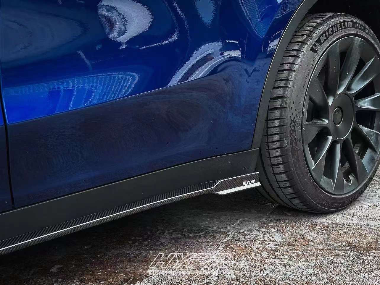 Karbel Carbon Pre-preg Carbon Fiber Side Skirts for Tesla Model Y / Performance
