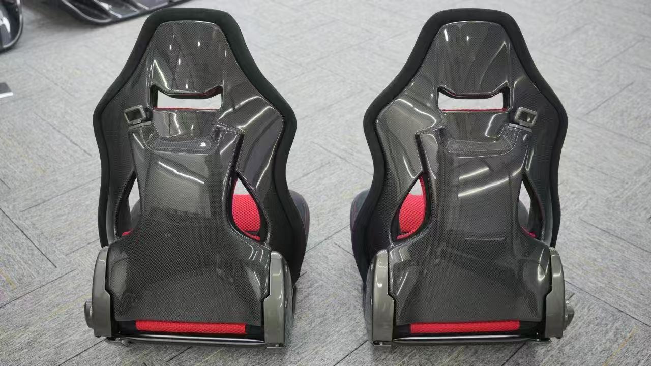 Ferrari 488 GTB & Spider 2016 2017 2018 2019 2020 with Aftermarket Parts - 1:1 Pista Style Seat Carbon Fiber from Aero Republic