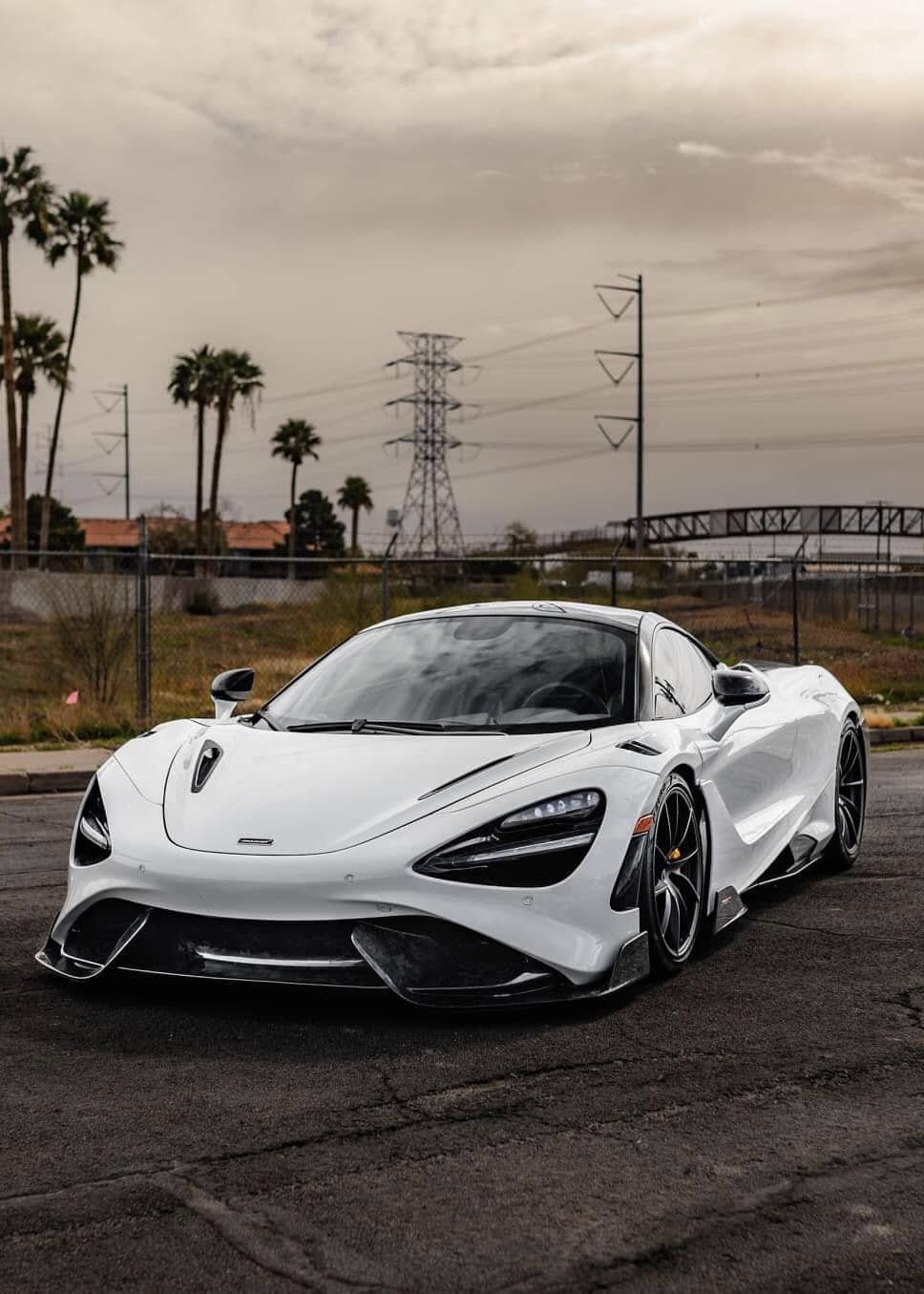 McLaren 720S 2018 2019 2020 2021 2022 2023 with Aftermarket Parts - Front Fenders Pre-preg Carbon Fiber / FRP Front Fenders from Aero Republic