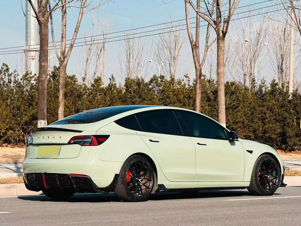 Tesla Model 3/P Aftermarket Parts - Karbel Carbon Rear Diffuser ...