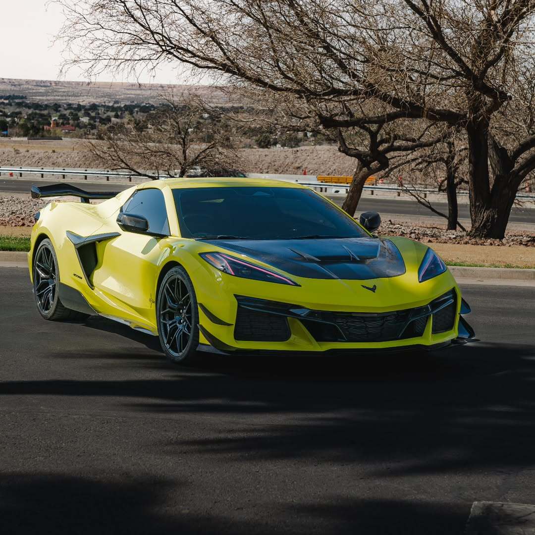 Chevrolet Corvette C8 2020-ON with Aftermarket Parts - Hood Bonnet Carbon Fiber / FRP from Aero Republic