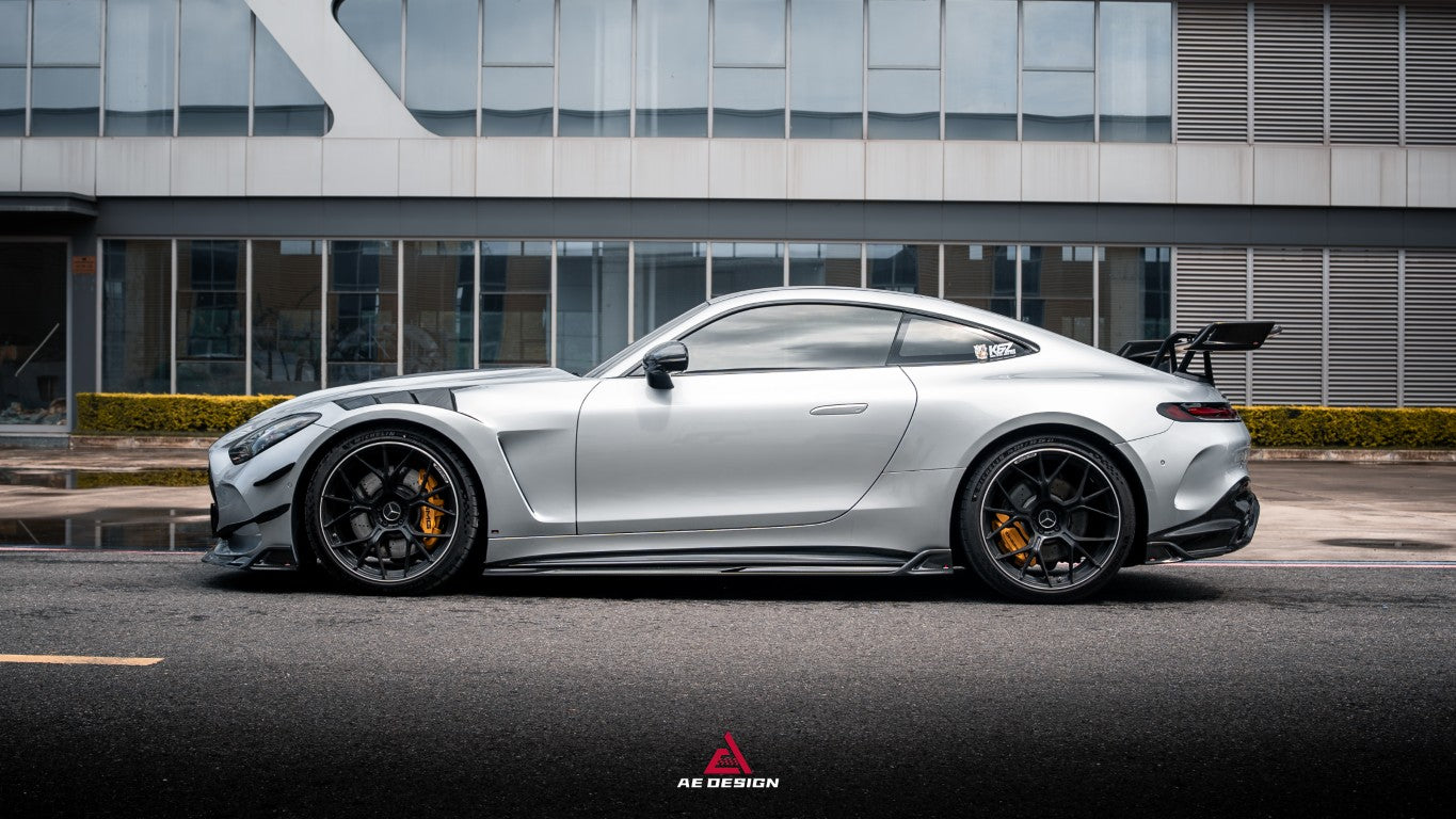 Mercedes Benz AMG GT63 SE Performance/Pro/Base GT55 GT43 C192 2025-ON with Aftermarket Parts - ART Front Fenders Dry Pre-preg Carbon Fiber from ArmorExtend