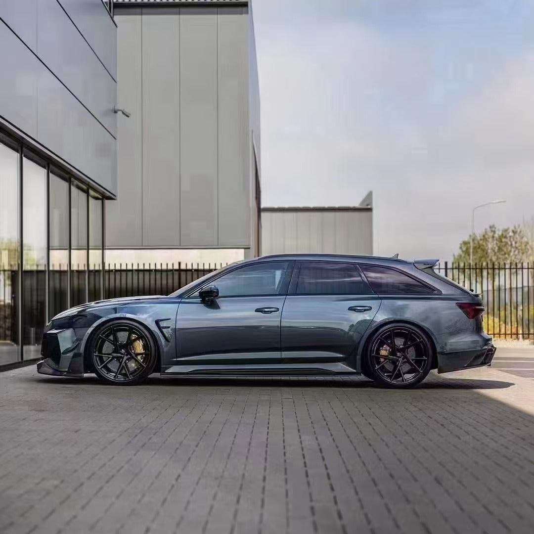 Audi RS6 C8 & RS7 C8 2020-ON with Aero Republic's Aftermarket Parts - Grill Trim M Style Carbon Fiber. A complete transformation of style and performance.