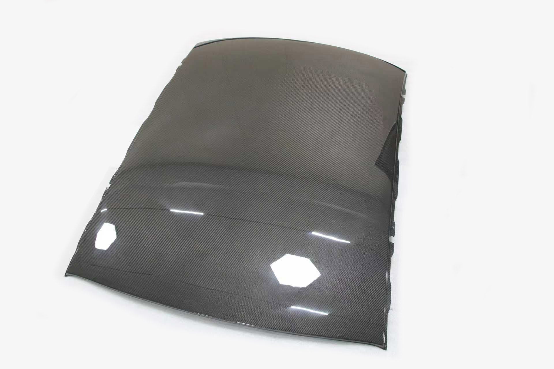MW 1 Series 1M 135is 135i 128i 125se 125i 123d 120i 120d 118i 118d E82 2007 2008 2009 2010 2011 2012 2013 with Aftermarket Parts - Roof Dry Pre-preg Carbon Fiber from Aero Republic