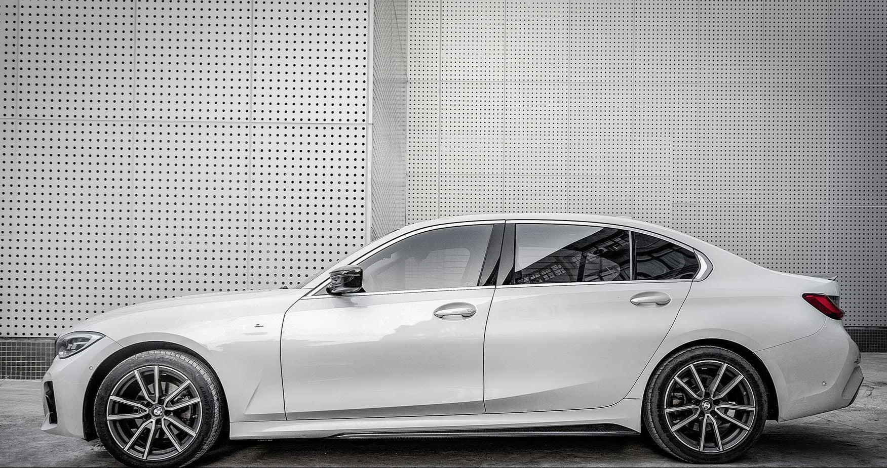 BMW 3 Series M340i 330i (With M-package Bumper, Does Not Fit Base Model Bumper) Pre-LCI G20 G21 2019 2020 2021 2022 with Aftermarket Parts - MP Sports Side Skirts?Pre-preg Carbon Fiber from Aero Republic