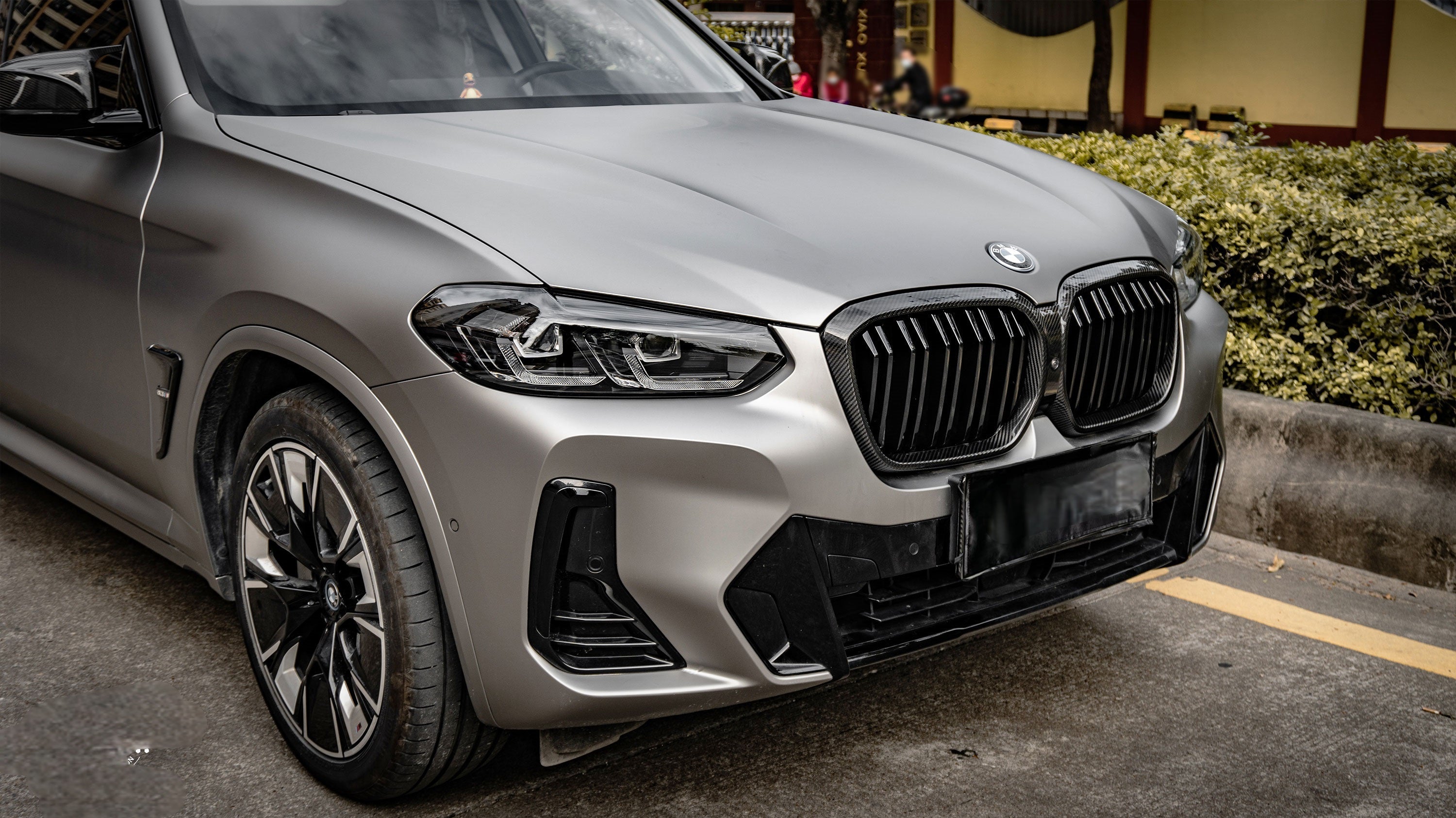 BMW IX3 BEV G08 LCI 2022-ON with Aftermarket Parts - Dual Slat Front Kidney Grill?Carbon Fiber from Aero Republic