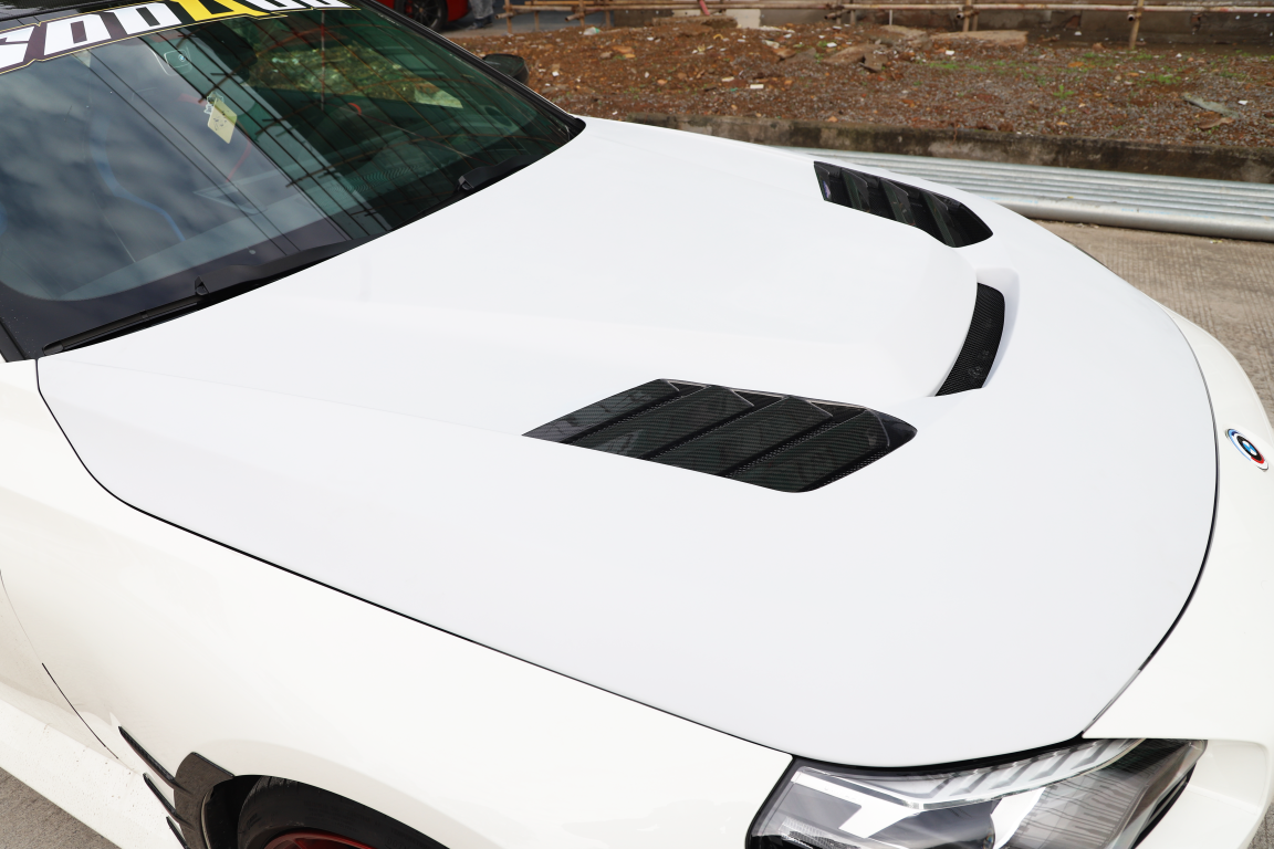 BMW M2C M2 G87 2023-ON & 2 Series M240i 230i G42 2022-ON with Aftermarket Parts - Vor Style Hood Dry Pre-preg Carbon Fiber from Aero Republic