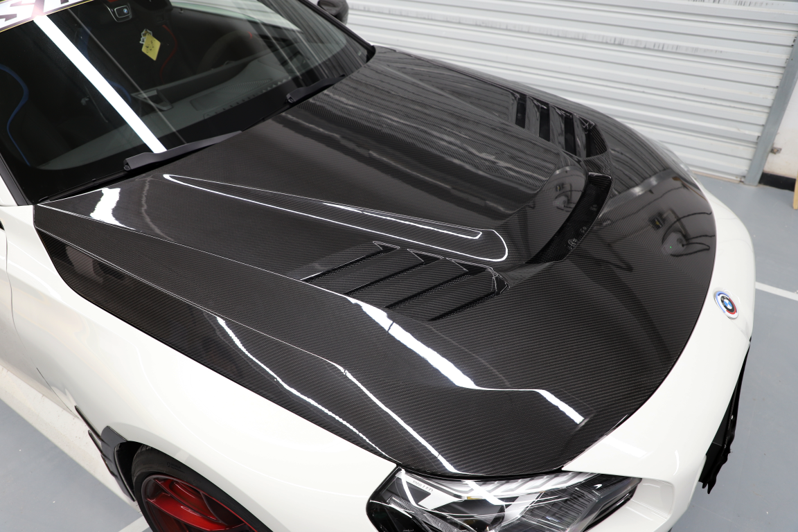BMW M2C M2 G87 2023-ON & 2 Series M240i 230i G42 2022-ON with Aftermarket Parts - Vor Style Hood Dry Pre-preg Carbon Fiber from Aero Republic