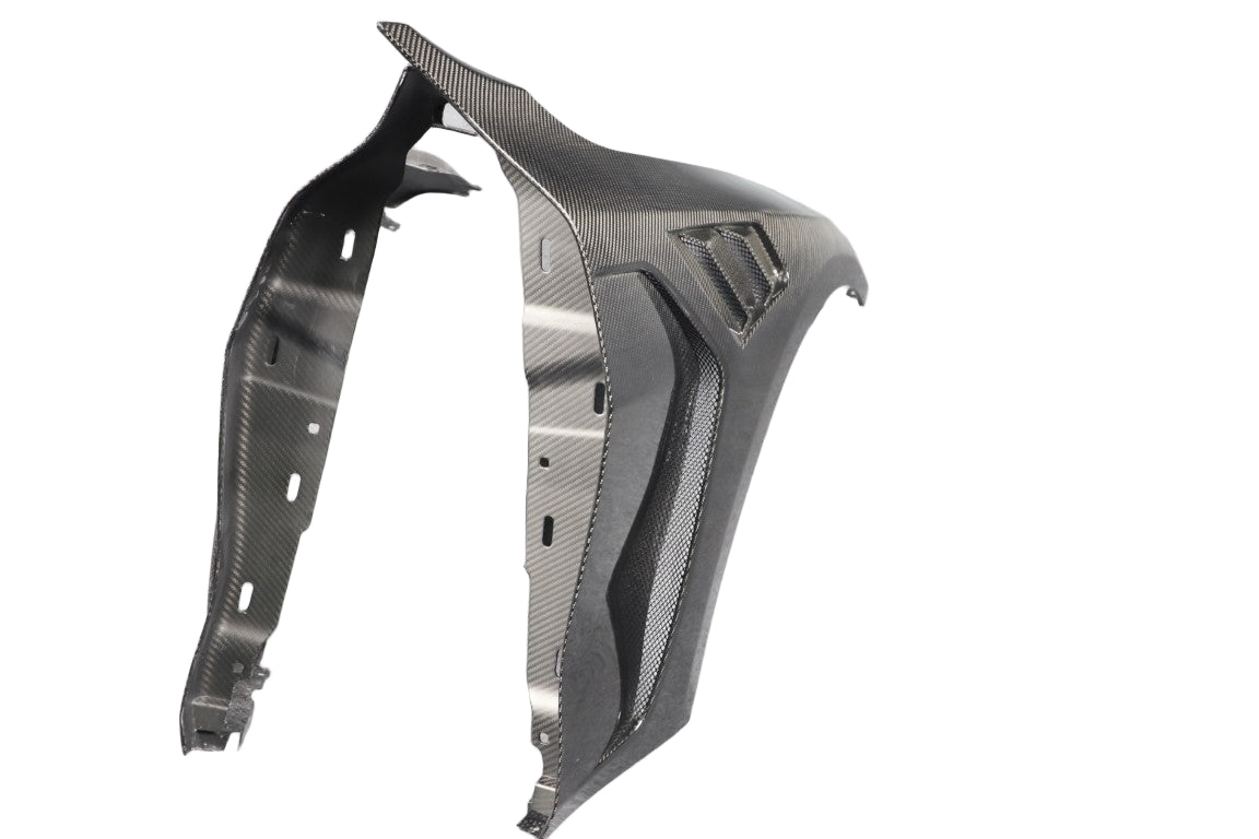 BMW M4 / M4C / M4CS G82 G83 2021-ON with Aftermarket Parts - Front Fenders Dry Pre-preg Carbon Fiber from Aero Republic
