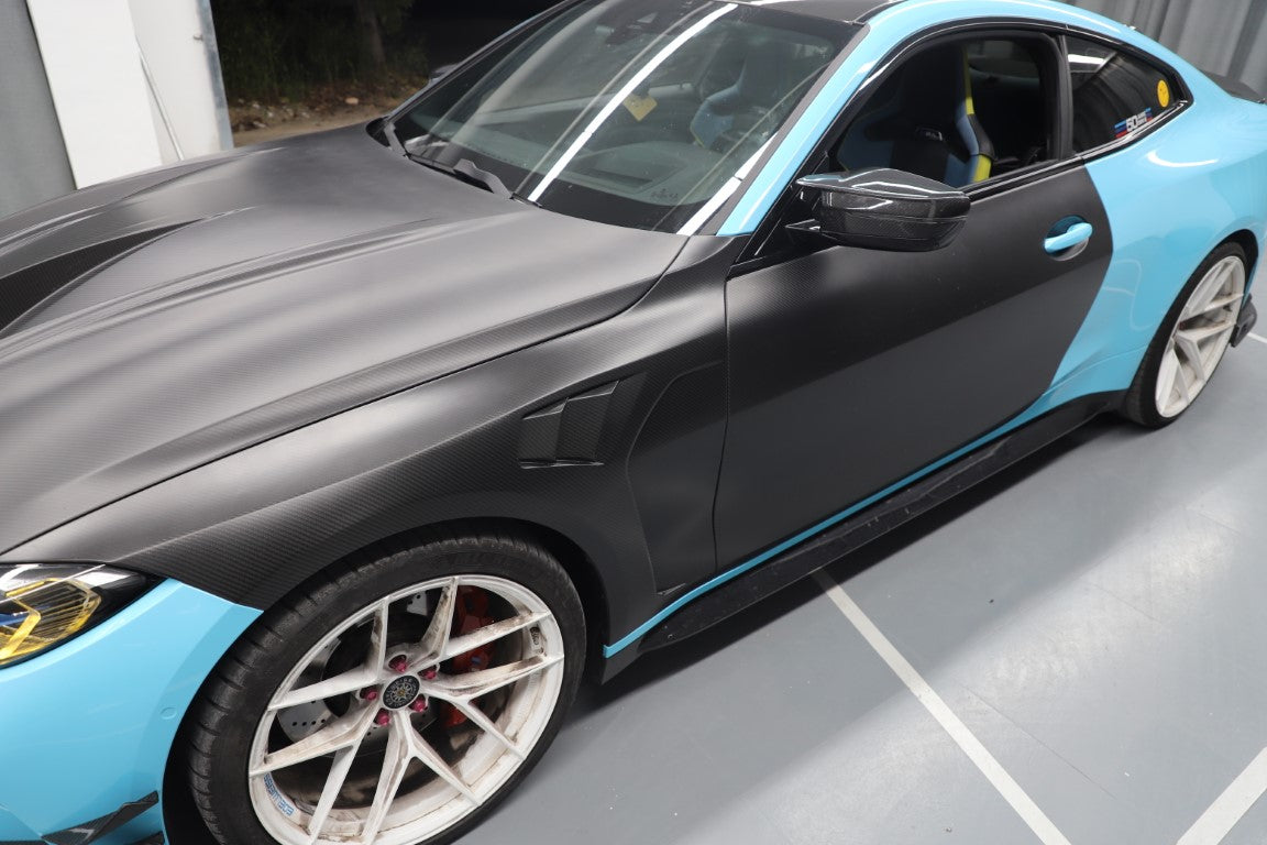 BMW M4 / M4C / M4CS G82 G83 2021-ON with Aftermarket Parts - Front Fenders Dry Pre-preg Carbon Fiber from Aero Republic