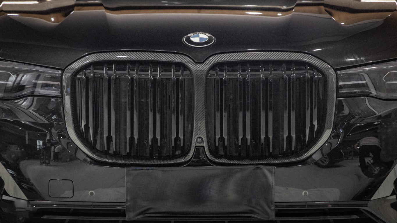 BMW X7 M60 M50i xDrive50i xDrive40i G07 LCI 2019 2020 2021 2022 with Aftermarket Parts - Dual Slat Front Kidney Grill Pre-preg Carbon Fiber from Aero Republic