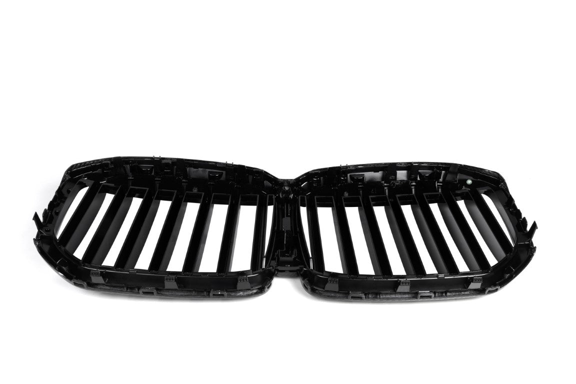 BMW X7 M60 M50i xDrive50i xDrive40i  G07 LCI 2019 2020 2021 2022 with Aftermarket Parts - Single Slat Front Kidney Grill Pre-preg Carbon Fiber from Aero Republic