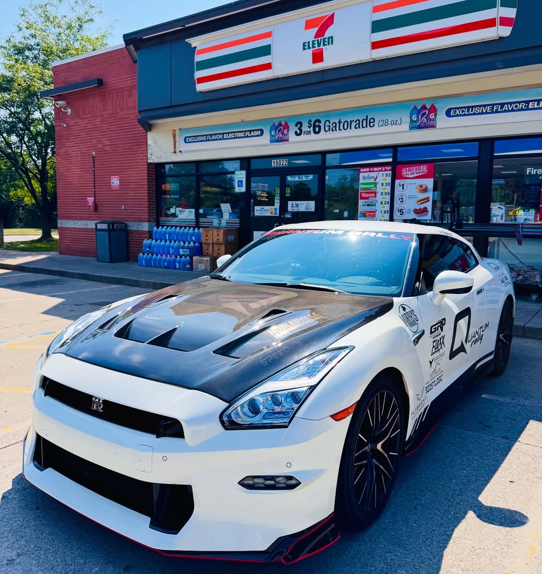 Nissan GTR Nismo T-Spec Premium Pure 2017-2024 (for installation on 2008-2016 vehicles, 2017-2024 front bumper is recommended) with Aftermarket Parts - DP Style Hood Bonnet Carbon Fiber / FRP from CMST Tuning
