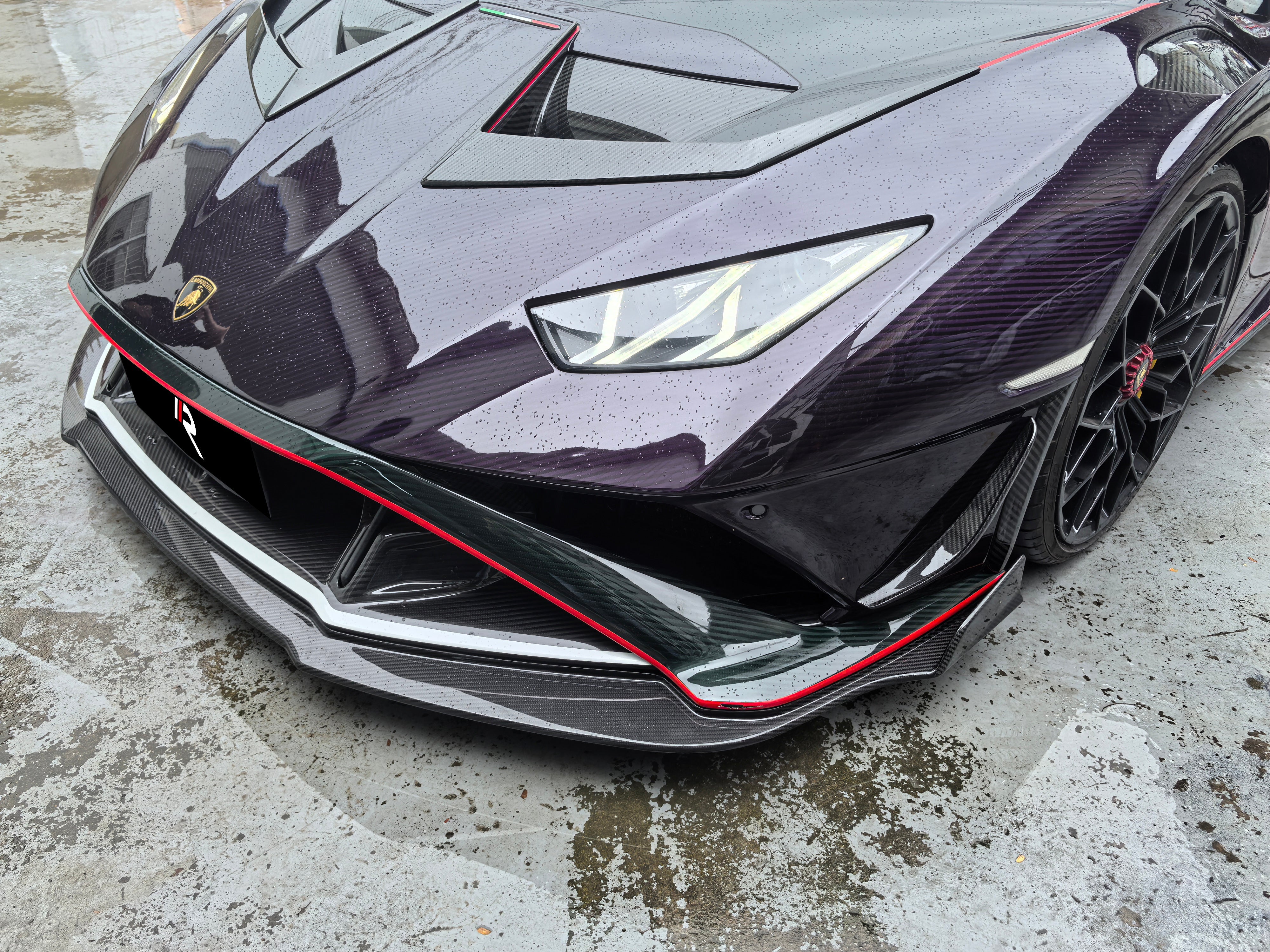 Lamborghini Huracan STO 2021 2022 2023 2024 with Aftermarket Parts - Vor Style Front Lip Pre-preg Carbon Fiber / FRP from Aero Republic