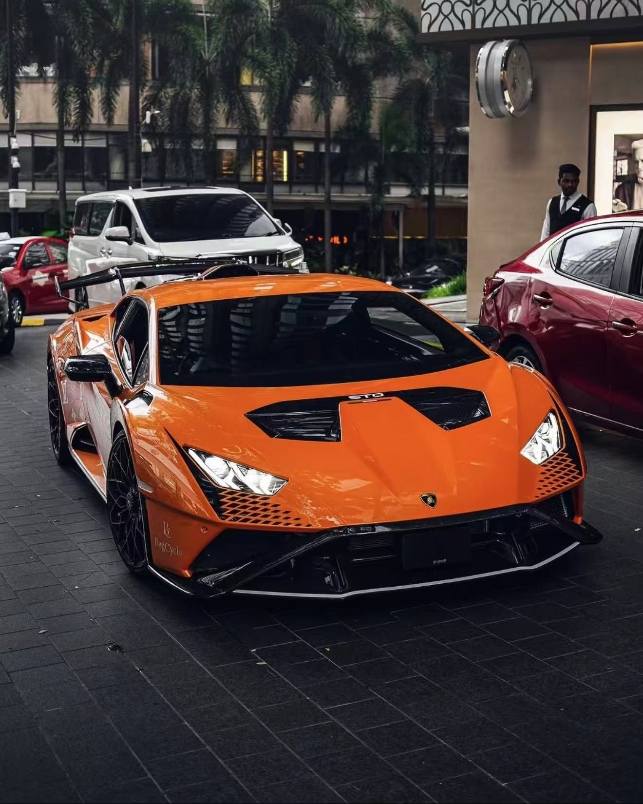 Lamborghini Huracan STO 2021 2022 2023 2024 with Aftermarket Parts - 1:1 Clamshell Replacement Front Bumper Hood Pre-preg Carbon Fiber / FRP from Aero Republic