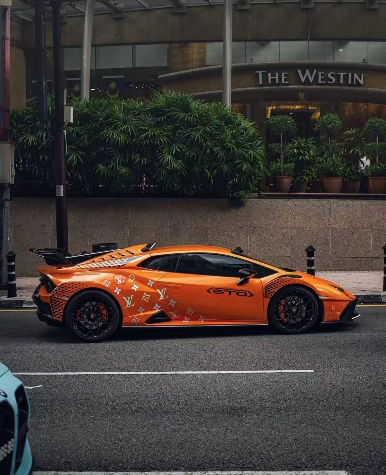 Lamborghini Huracan LP580 LP610 Evo RWD AWD Tecnica Performante STO Sterrato 2015 2016 2017 2018 2019 2020 2021 2022 2023 2024 with Aftermarket Parts - 1:1 STO OEM Style Rear Fenders & Rear Engine Trunk deck Lid & Rear Fenders Intake Pipe?Pre-preg Carbon Fiber / FRP from Aero Republic