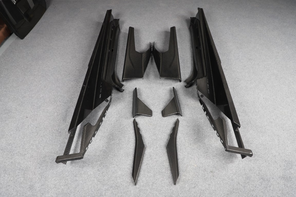 Lamborghini Huracan Tecnica Performante Evo LP610 LP580 2015 2016 2017 2018 2019 2020 2021 2022 2023 2024 with Aftermarket Parts - Man Style Side Skirts Dry Pre-preg Carbon Fiber from Aero Republic
