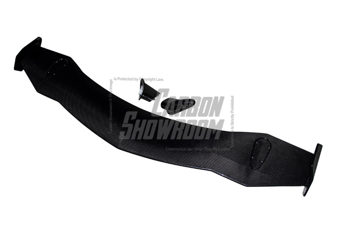 Lamborghini Urus 2019 2020 2021 2022?with Aftermarket Parts - M Style Rear Wing?Carbon Fibe from Aero Republic