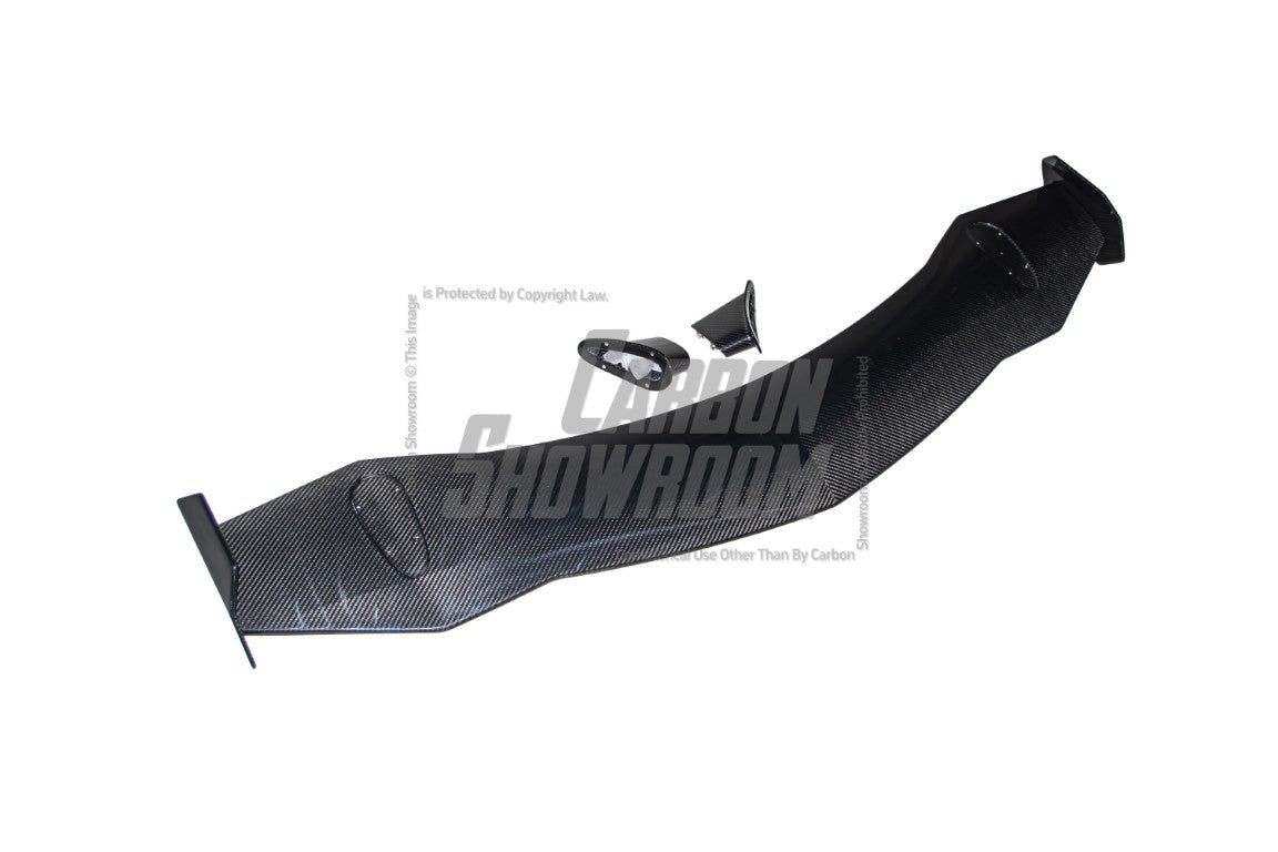 Lamborghini Urus 2019 2020 2021 2022?with Aftermarket Parts - M Style Rear Wing?Carbon Fibe from Aero Republic