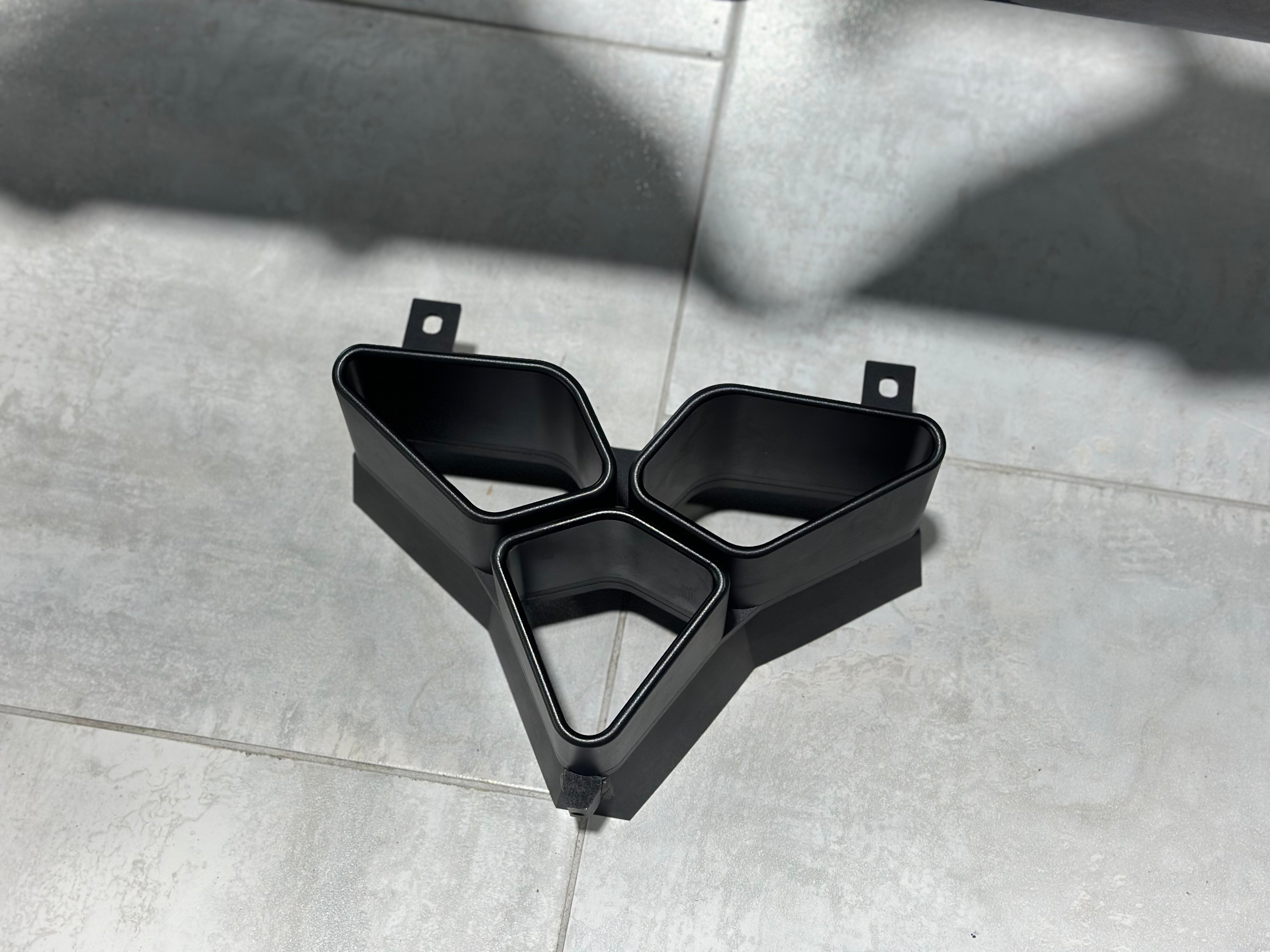 Lamborghini Urus 2019 2020 2021 2022 with Aftermarket Parts - M Style?Rear Bumper & Diffuser Carbon Fiber from Aero Republic