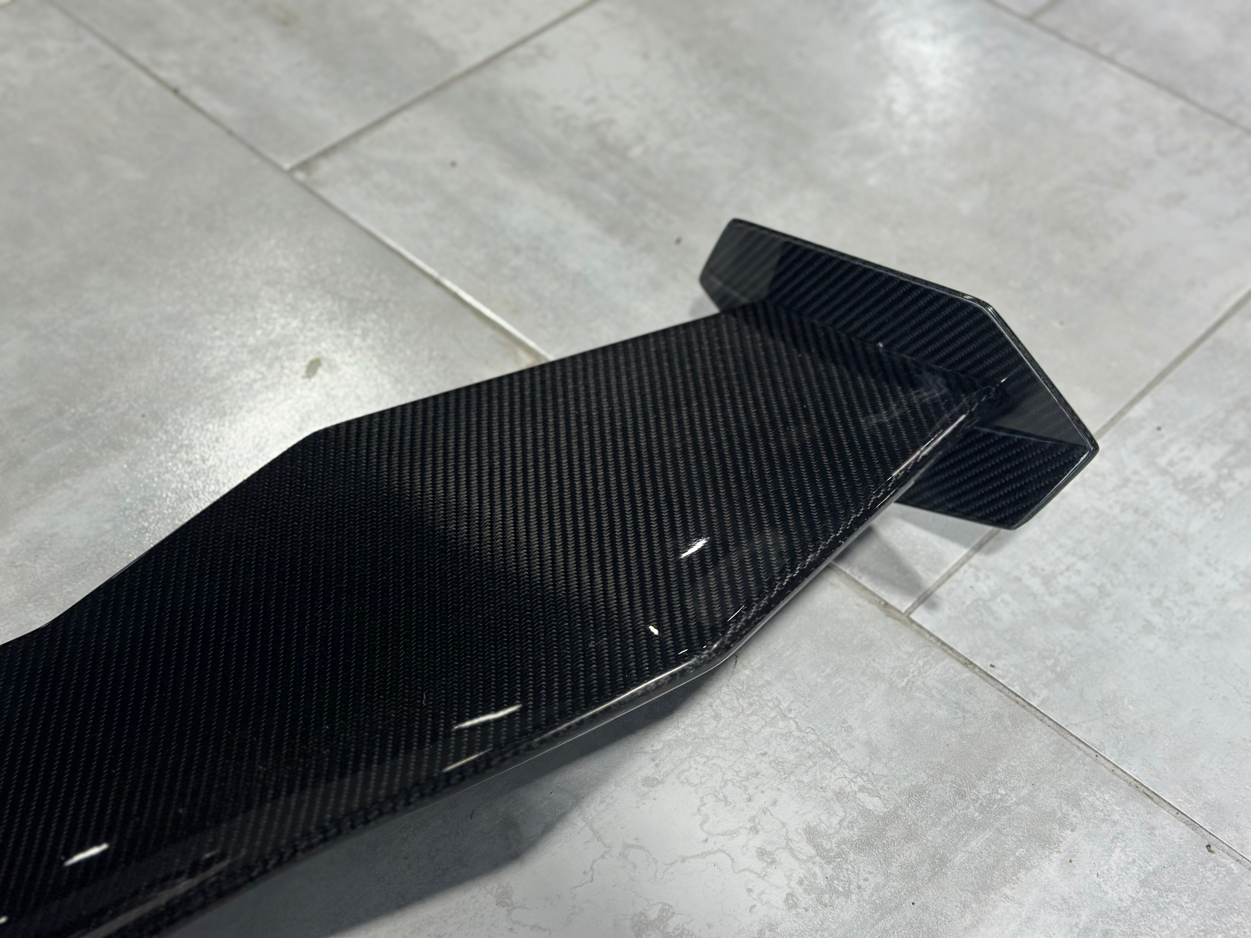 Lamborghini Urus 2019-2022 with Aftermarket Parts - M Style Carbon Fiber Rear Wing from Aero Republic