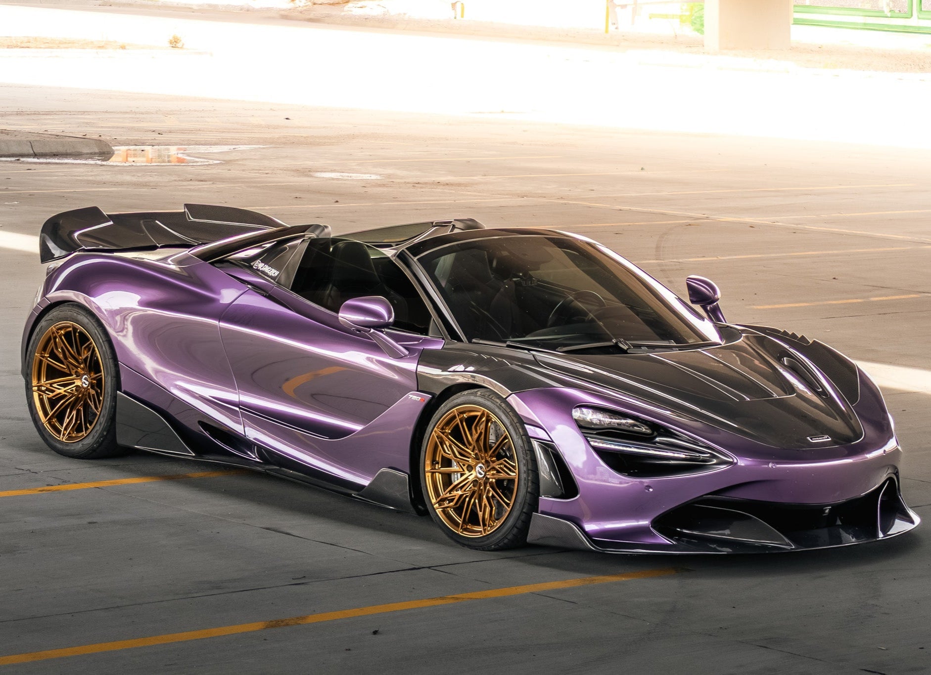 McLaren 720S 2018 2019 2020 2021 2022 2023 with Aftermarket Parts - RF Style Front Fenders?Carbon Fiber from Aero Republic