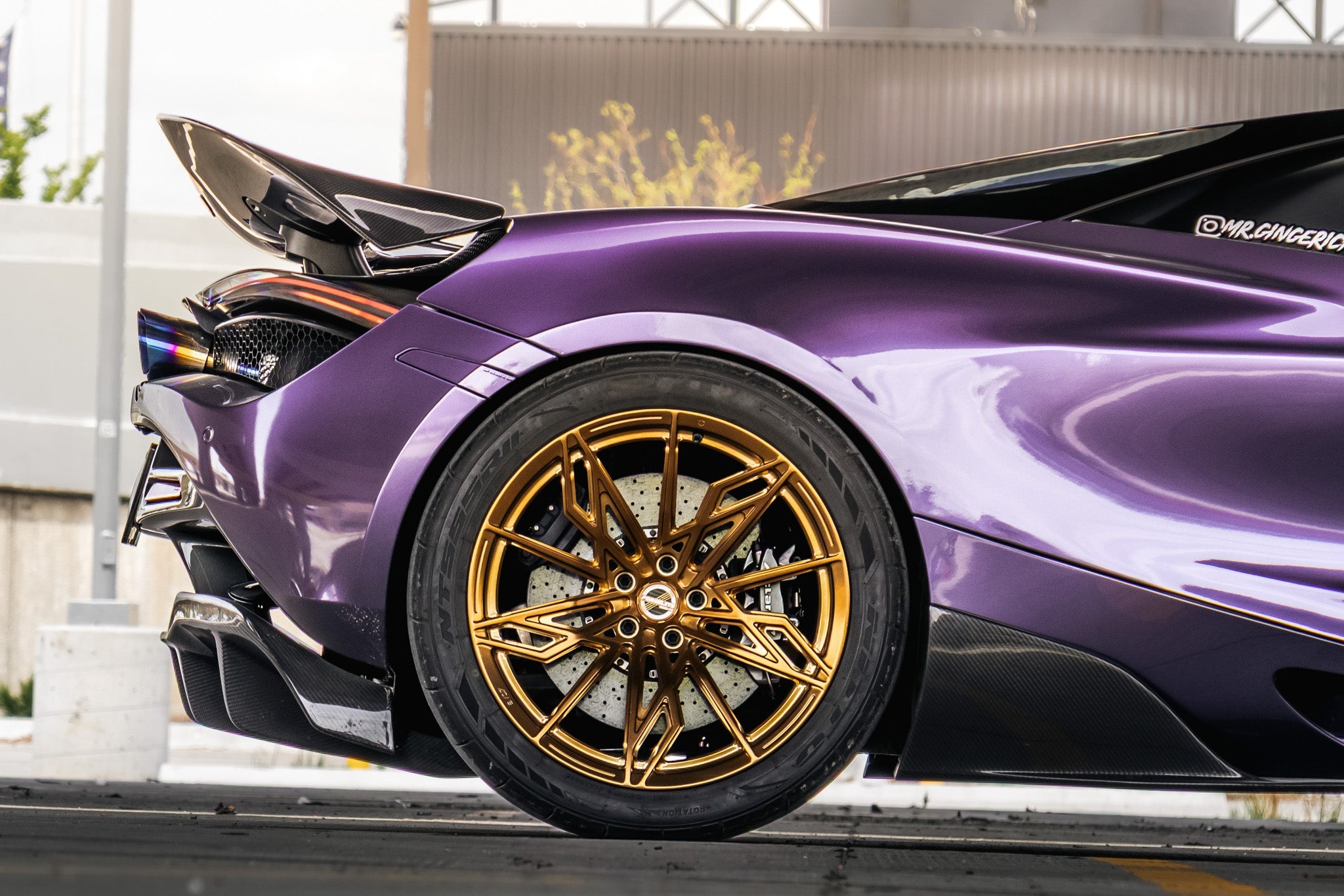 McLaren 720S 2018 2019 2020 2021 2022 2023 with Aftermarket Parts - RF Style Side Skirts?Carbon Fiber?from Aero Republic