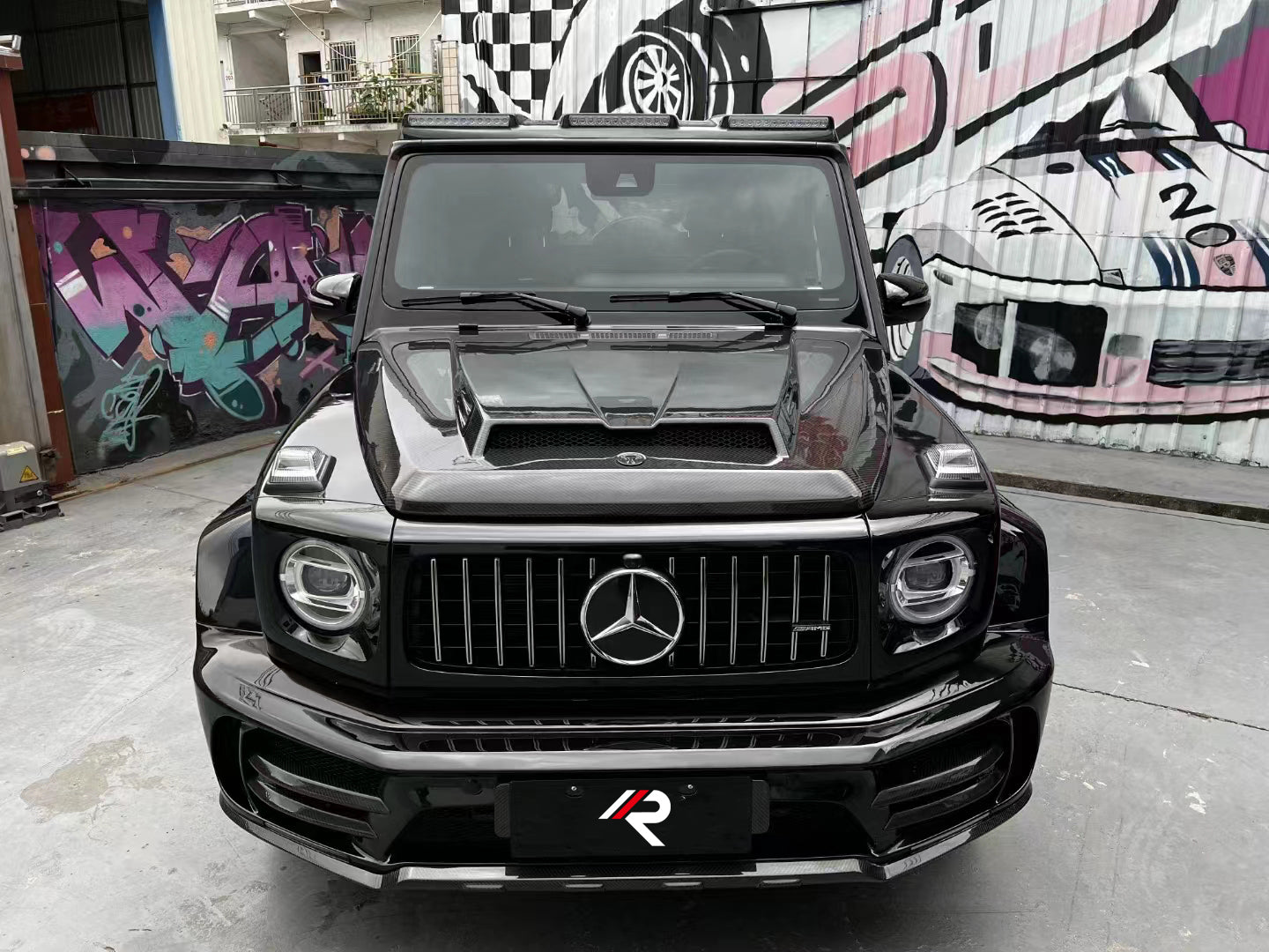 Mercedes Benz G63 AMG G550 W463 W464 2019-ON with Aftermarket Parts - M Style Roof Lighting Carbon Fiber from Aero Republic