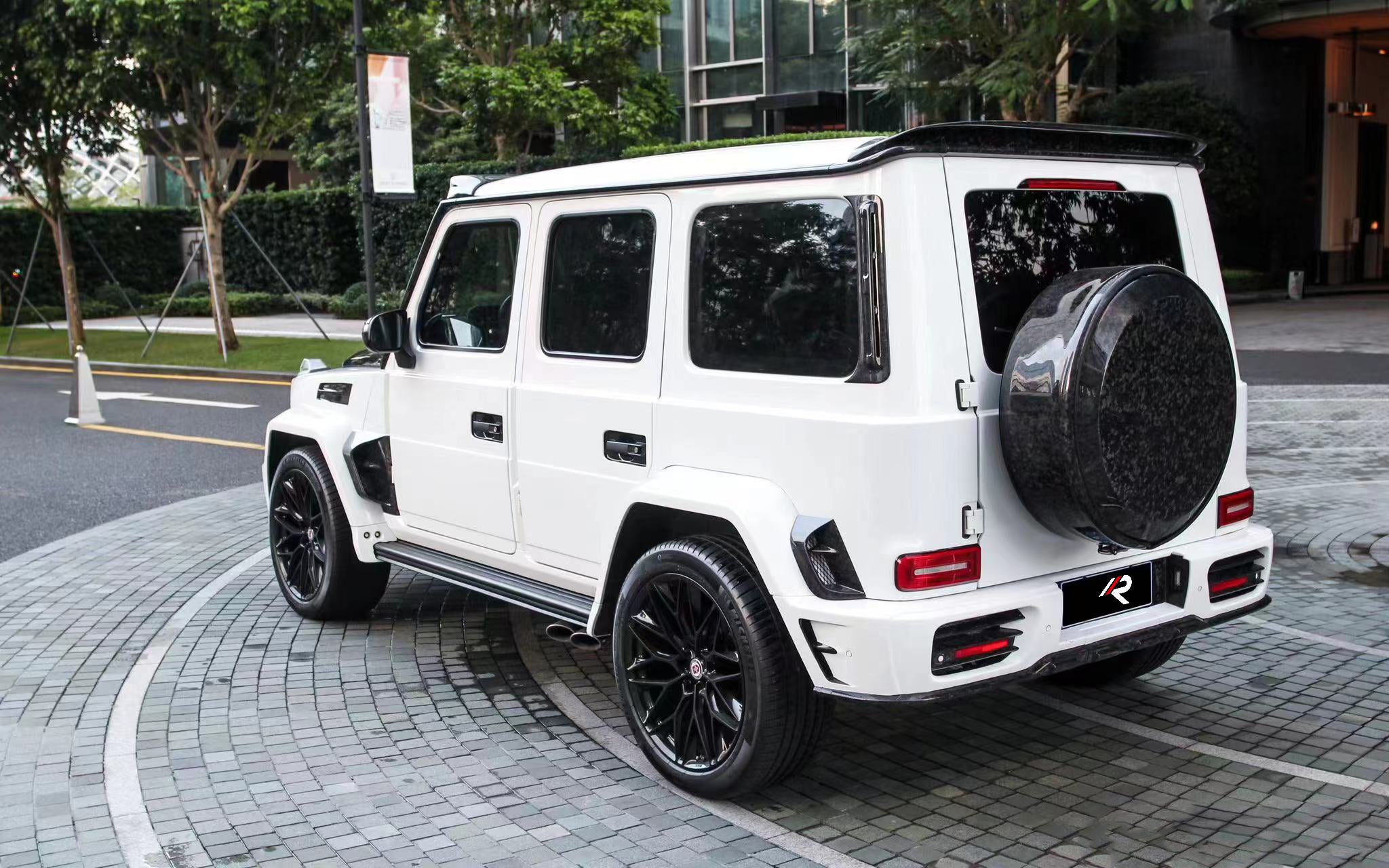 Mercedes Benz G63 AMG G550 W463 W464 2019-ON with Aftermarket Parts - M Style Rear Roof Spoiler Carbon Fiber / FRP from Aero Republic