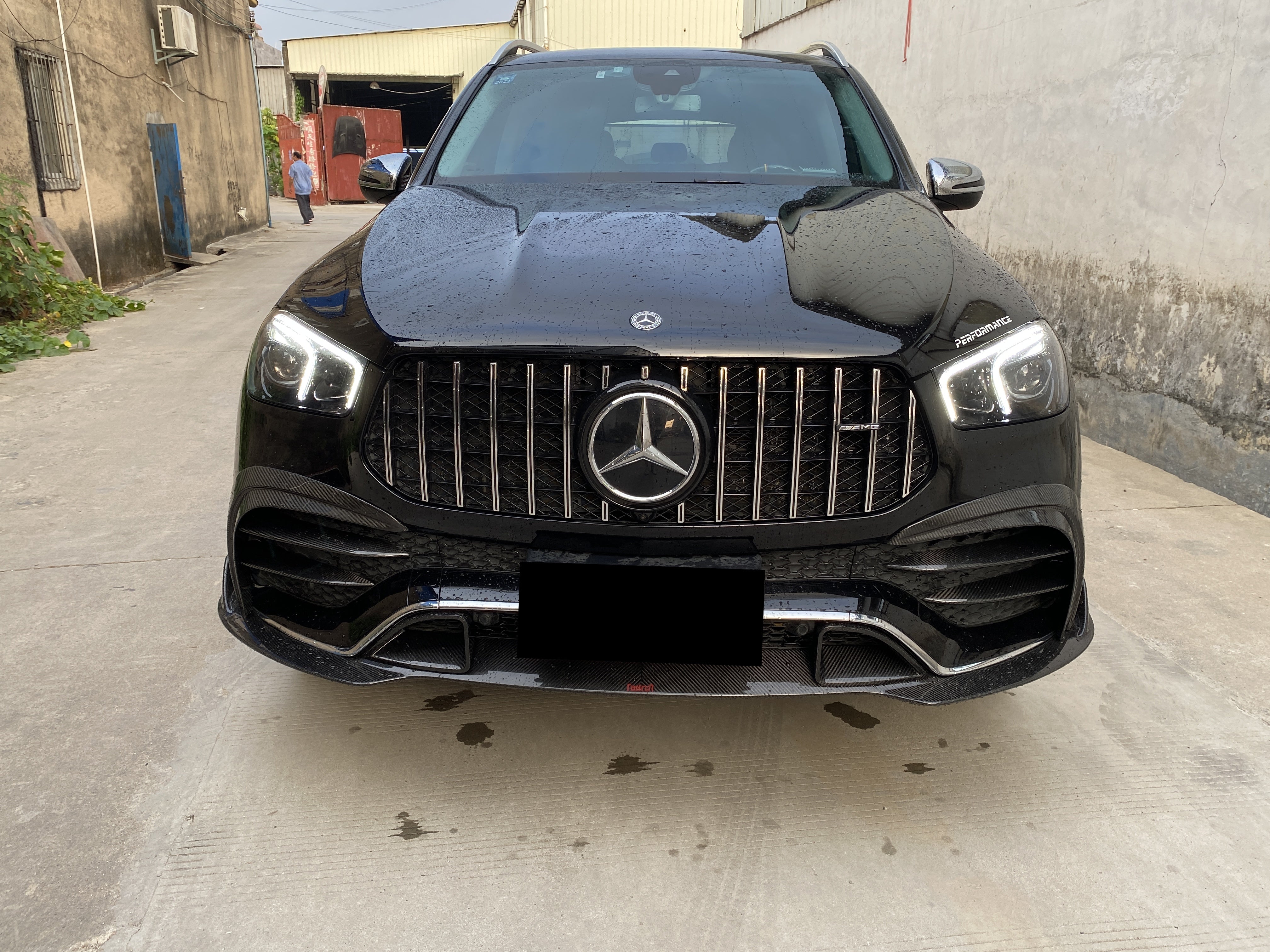 Mercedes Benz GLE-Class W167 AMG GLE53 GLE43 GLE350 GLE450 GLE400 GLE580 Pre-Facelift 2020 2021 2022 2023 with Aftermarket Parts - Front Bumper Trim Pre-preg Carbon Fiber from Aero Republic