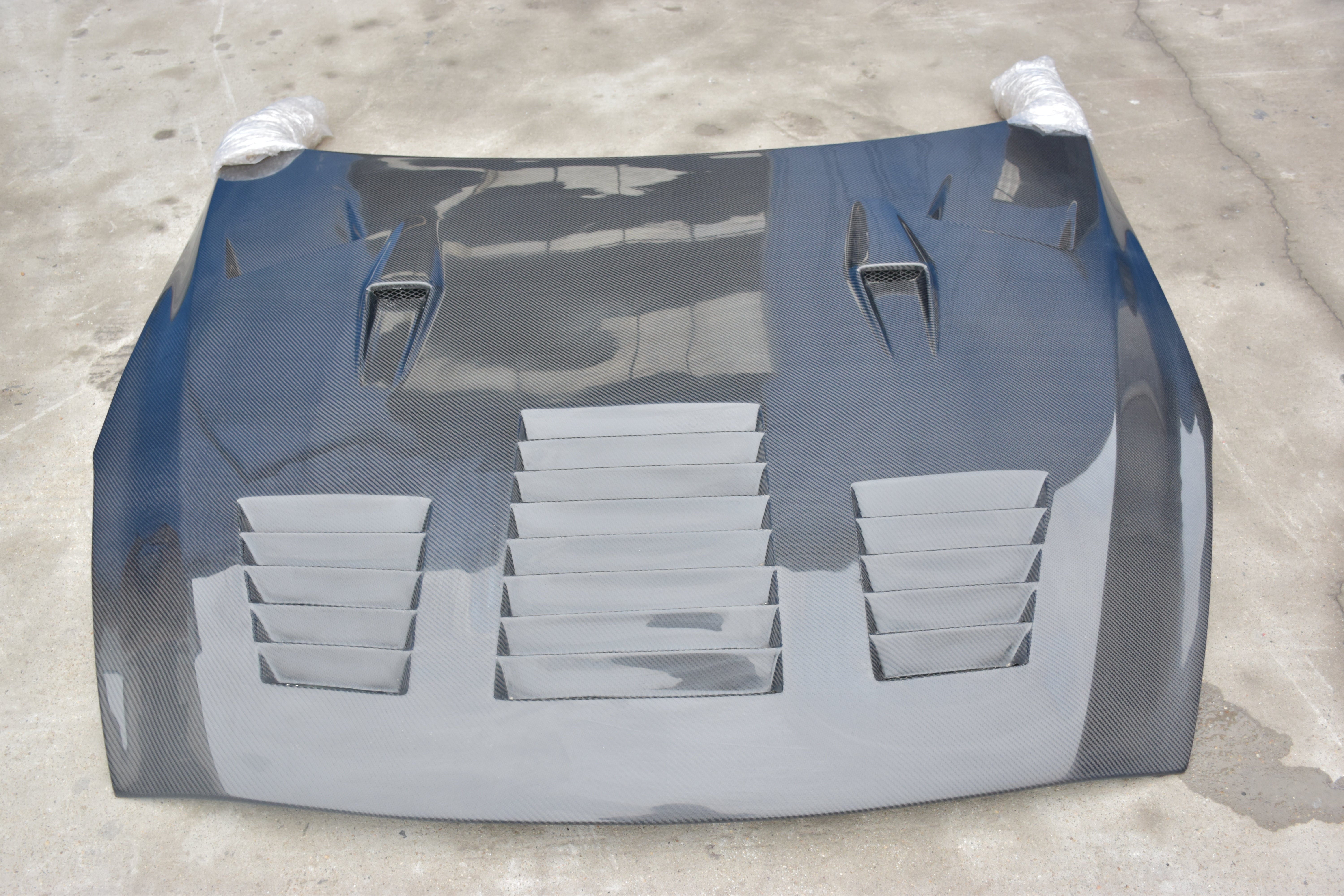 Nissan GTR Nismo T-Spec Premium Pure (for installation on 2008-2016 vehicles, 2017-2024 front bumper is recommended) 2017 2018 2019 2020 2021 2022 2023 2024 with Aftermarket Parts - V2 Hood Carbon Fiber / FRP from Aero Republic