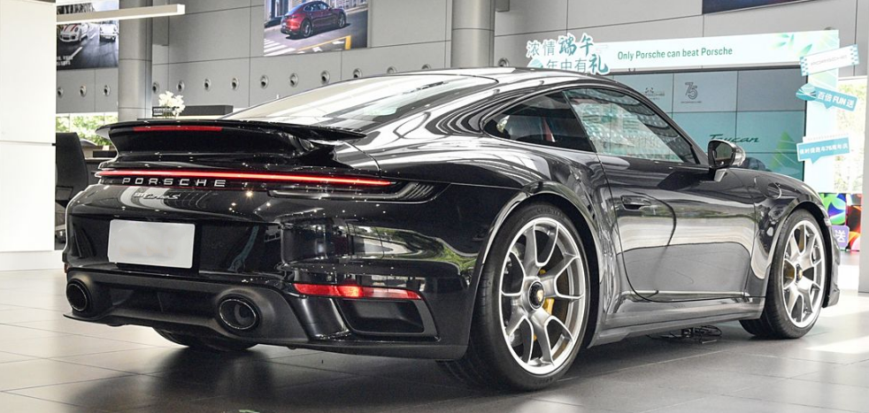 Porsche 911 992.1 Turbo/Turbo S 2020 2021 2022 2023 2024 2025 with Aftermarket Parts - OEM Replacement Rear Diffuser Carbon Fiber from Aero Republic