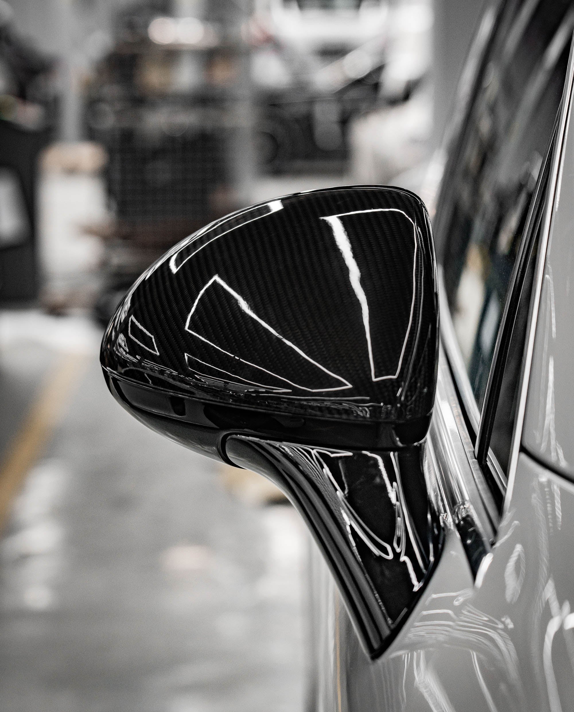 Porsche Cayenne 958 958.1 92A Cayenne Base/S/Hybrid/GTS/Turbo/Turbo S/Diesel 2011-2014 with Aftermarket Parts - OE Style Replacement Mirror Caps Pre-preg Carbon Fiber from Aero Republic