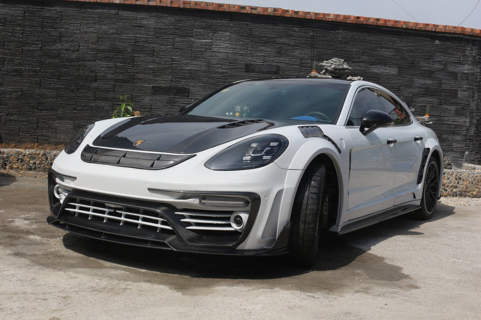Porsche Panamera 971 971.1 Base/4/4S/GTS/Turbo/Turbo S 2017 2018 2019 2020 & Panamera 971 971.2 Base/4/4S/GTS/Turbo/Turbo S 2021 2022 2023 with Aftermarket Parts - MSRY Style Front Bumper Carbon Fiber from Aero Republic