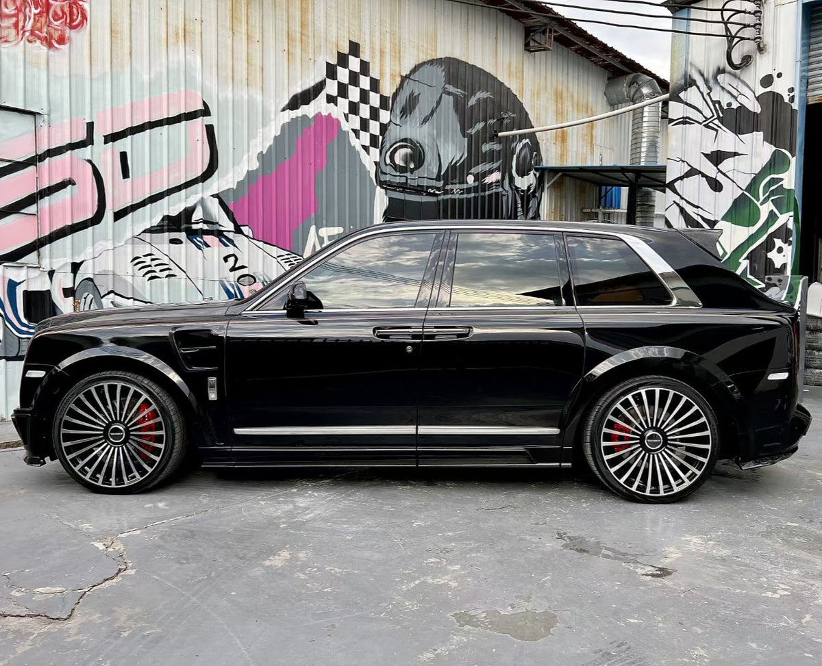 Rolls-Royce Cullinan 2019 2020 2021 2022 2023 2024 with Aftermarket Parts - M Style Side Skirts Dry Pre-preg Carbon Fiber from Aero Republic