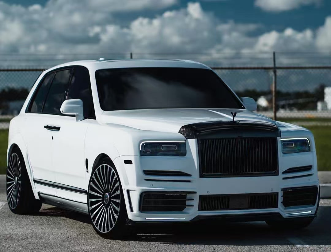 Rolls-Royce Cullinan 2019 2020 2021 2022 2023 2024 with Aftermarket Parts - M Style Side Skirts Dry Pre-preg Carbon Fiber from Aero Republic