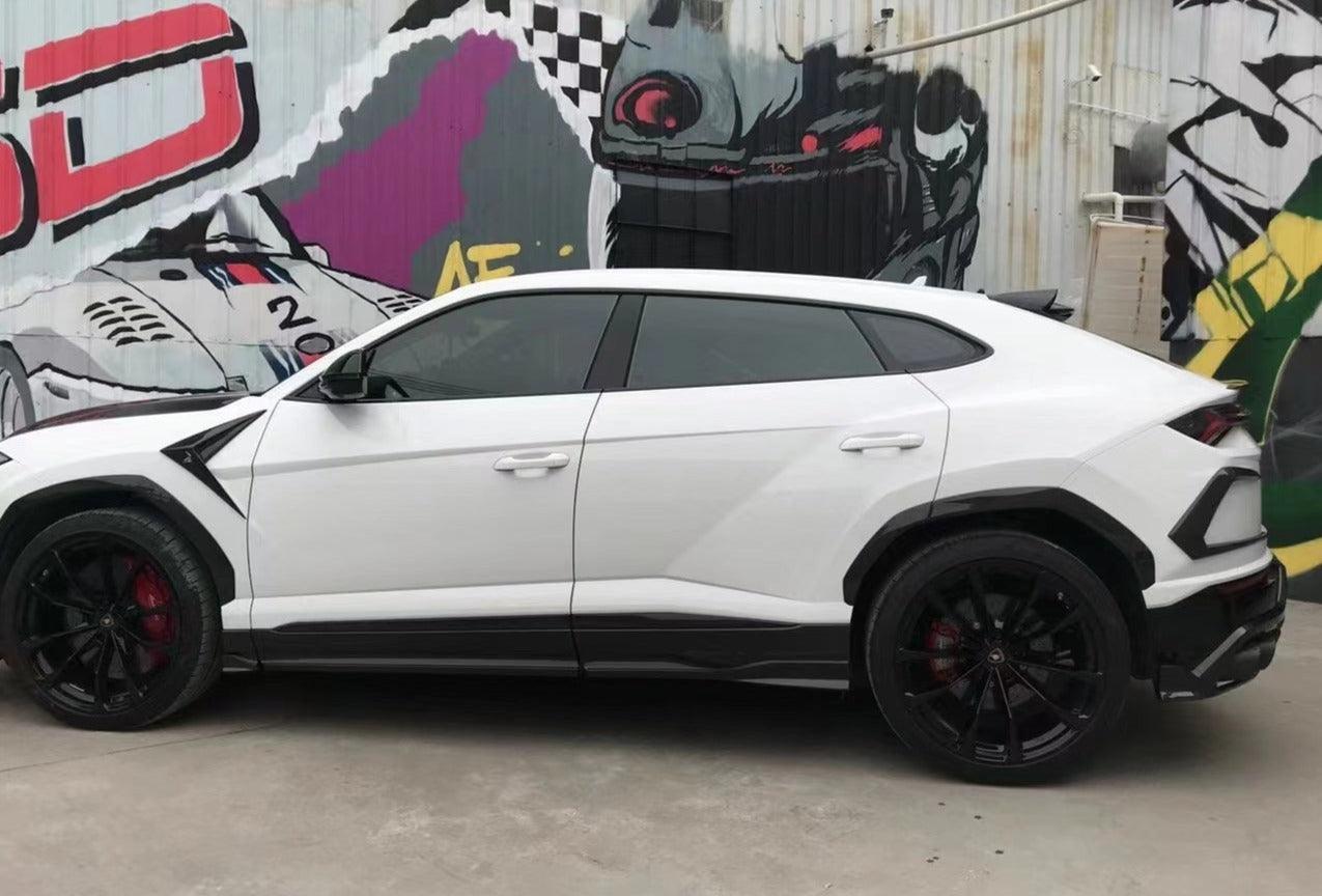 Lamborghini Urus Aftermarket Parts - TC Style Carbon Fiber Side Skirts