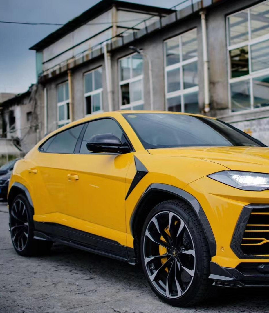 Aero Republic Lamborghini Urus Aftermarket Parts - TC Style Carbon Fiber Fender Flares for Lamborghini Urus
