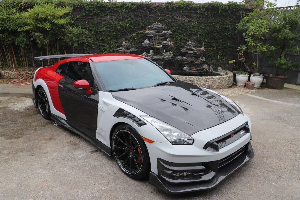 Nissan GTR R35 CBA DBA EBA 2008 2009 2010 2011 2012 2013 2014 2015 2016 2017 2018 2019 2020 2021 2022 2023 2024 with Aftermarket Parts - TSV2 Style Front Fenders Carbon Fiber / FRP from Aero Republic