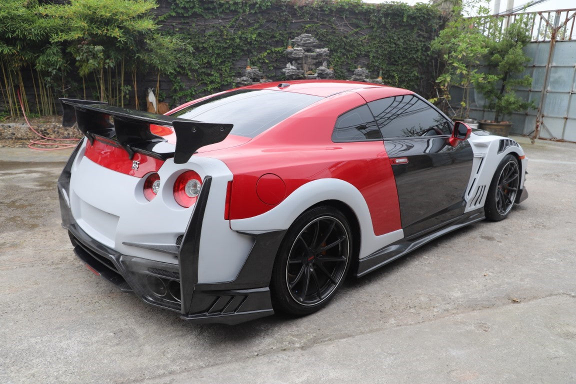 Nissan GTR R35 CBA DBA EBA 2008 2009 2010 2011 2012 2013 2014 2015 2016 2017 2018 2019 2020 2021 2022 2023 2024 with Aftermarket Parts - TSV2 Style Rear Quarter Panel Baby Widebody Wheel Arch Flares Carbon Fiber / FRP from Aero Republic