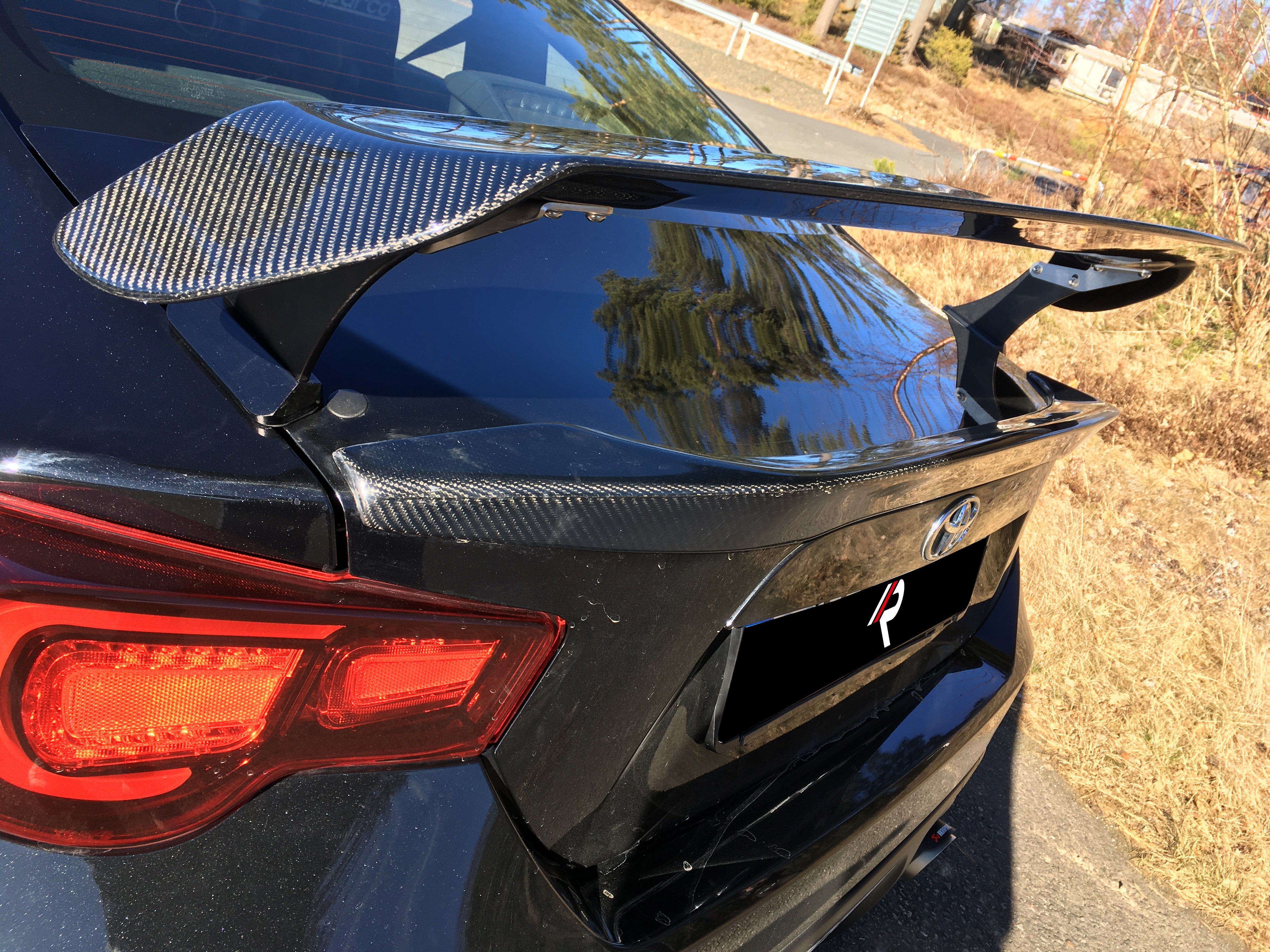 Toyota GT86 86 TRD GT SE Base ZN6 2017 2018 2019 2020 & Scion FR-S FRS ZN6 2013 2014 2015 2016 & Subaru BRZ TS Limited Premium ZN6 2013 2014 2015 2016 2017 2018 2019 2020 with Aftermarket Parts - SRD Style Rear Wing Carbon Fiber from Aero Republic
