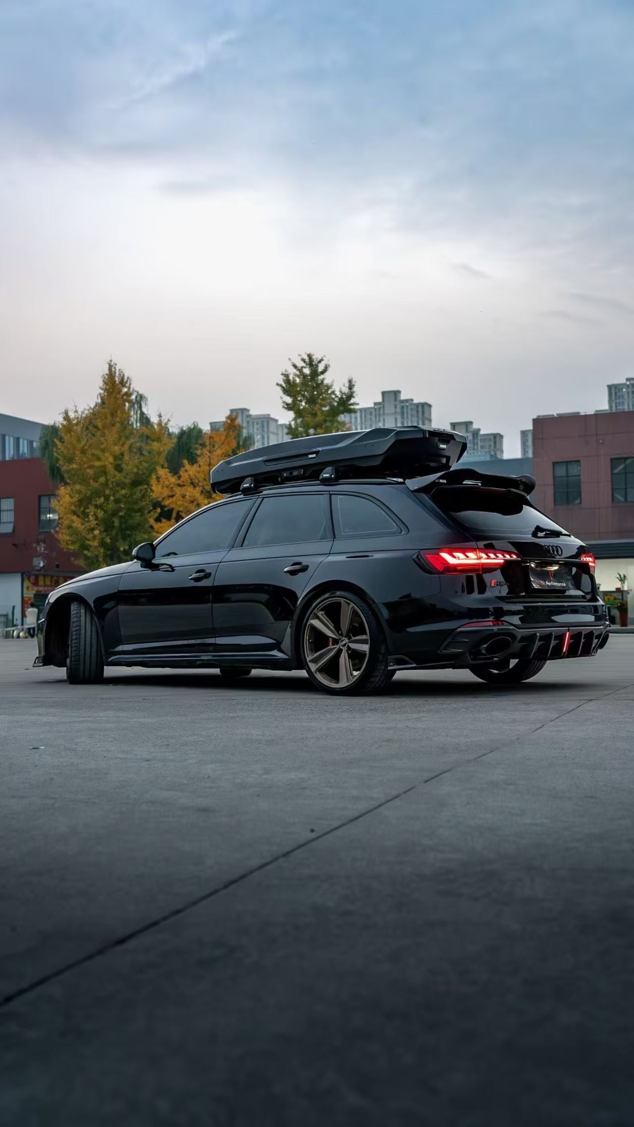 Audi RS4 B9 / B9.5 2018 2019 2020 2021 2022 2023 2024 with Aftermarket Parts - AE Rear Roof Spoiler Carbon Fiber from ArmorExtend