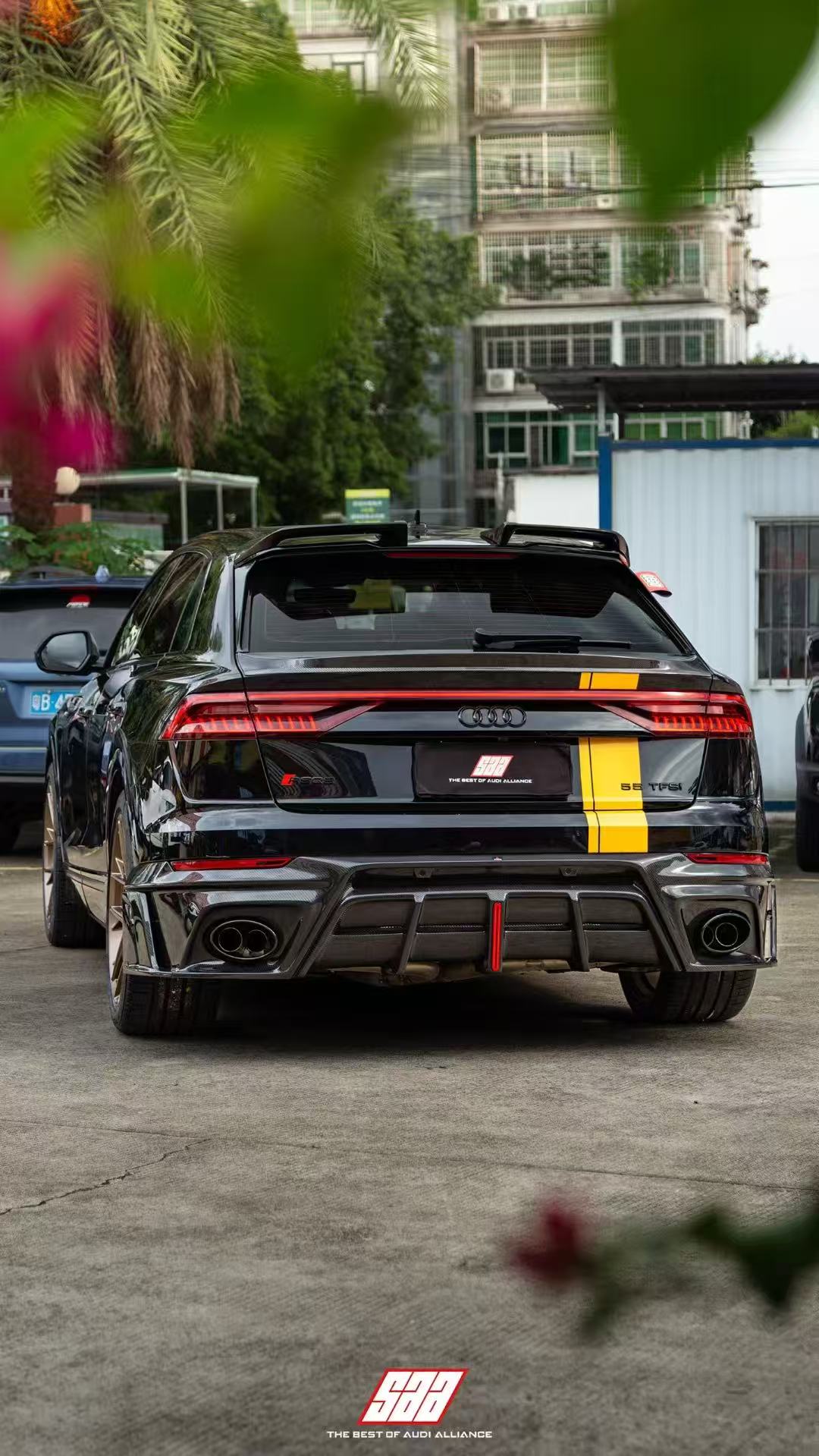 Audi RSQ8 2021 2022 2023 2024 SQ8 Q8 (requires you to upgrade the exhaust tips to RSQ8 version) 2020 2021 2022 2023 2024 with Aftermarket Parts - AE Rear Diffuser Pre-Preg Carbon Fiber from ArmorExtend