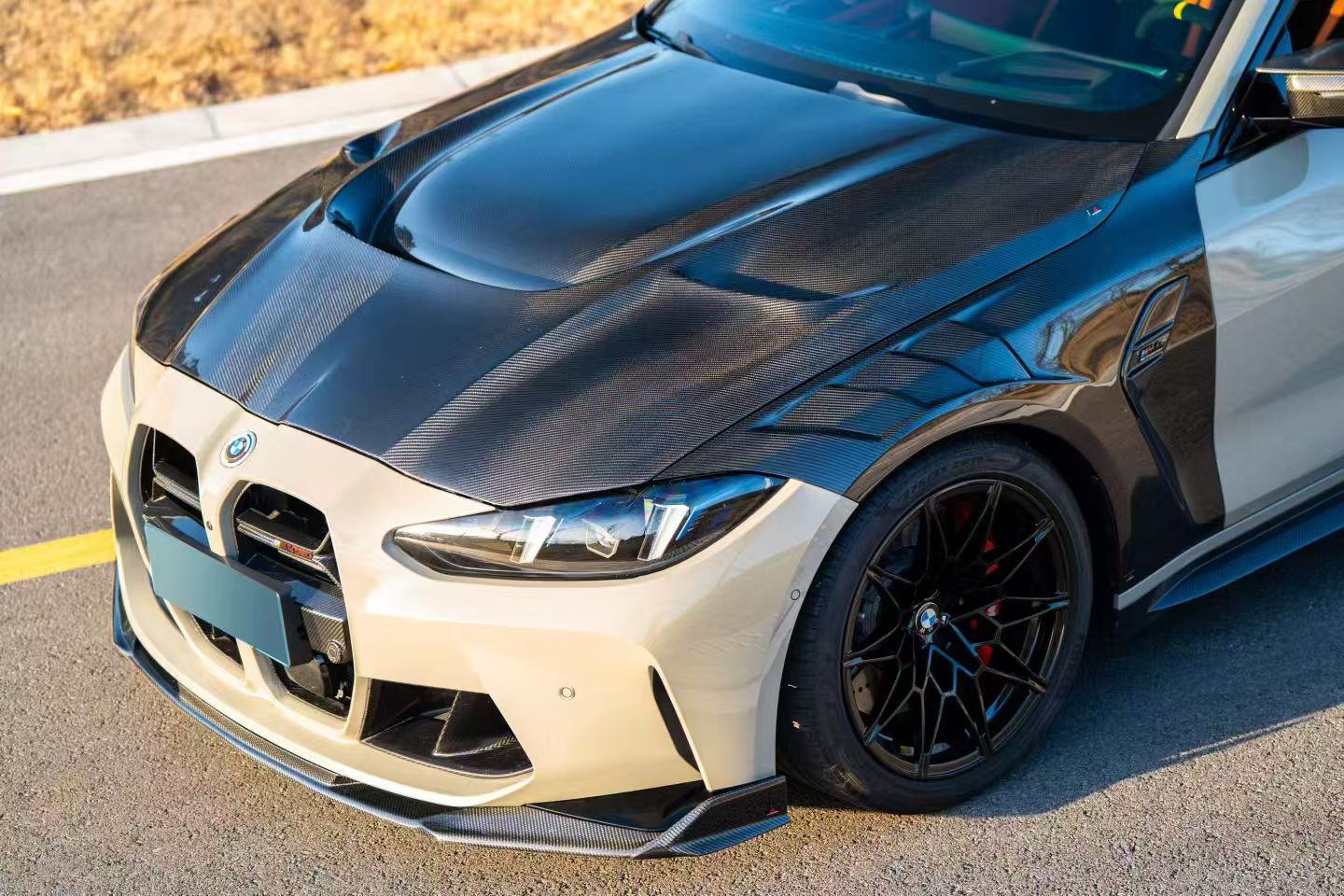 BMW M3CS M3C M3 G80 G81 2021-ON & M4CSL M4CS M4C M4 G82 G83 2021-ON with Aftermarket Parts - ART Vented V3 Style Hood Bonnet Dry Pre-preg Carbon Fiber from ArmorExtend