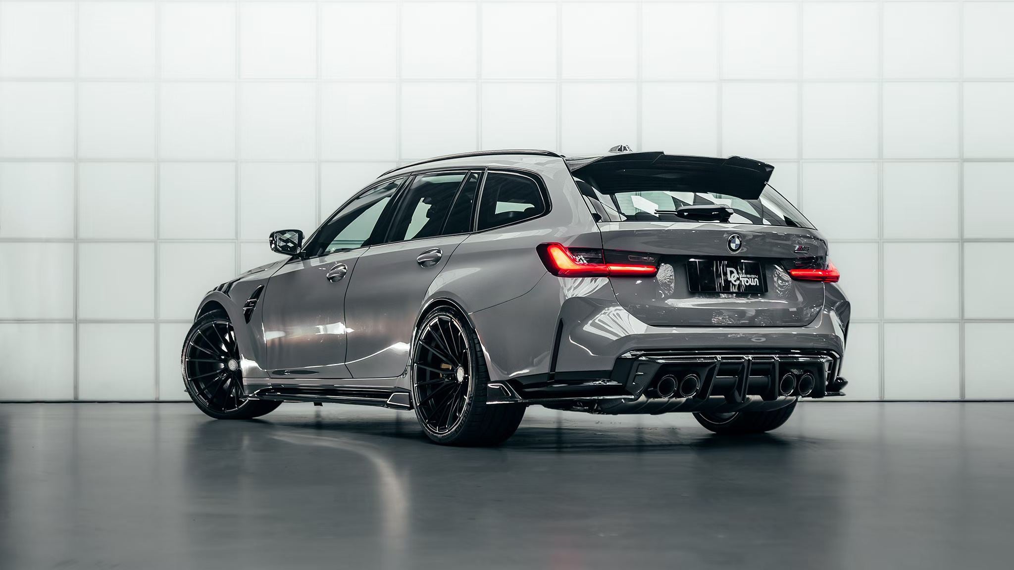 BMW M3 G80 G81 2021 2022 2023 2024 & M4 G82 G83 2021 2022 2023 2024 with Aftermarket Parts - AE Style Front Fenders Carbon Fiber from ArmorExtend